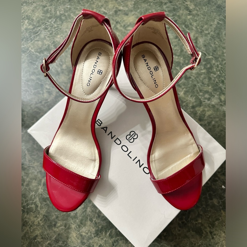 Bandolino Women's Madia Heeled Sandal, Size 8, wine color
